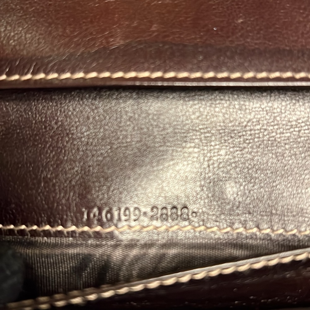 Gucci Wallet - Picture 10 of 11